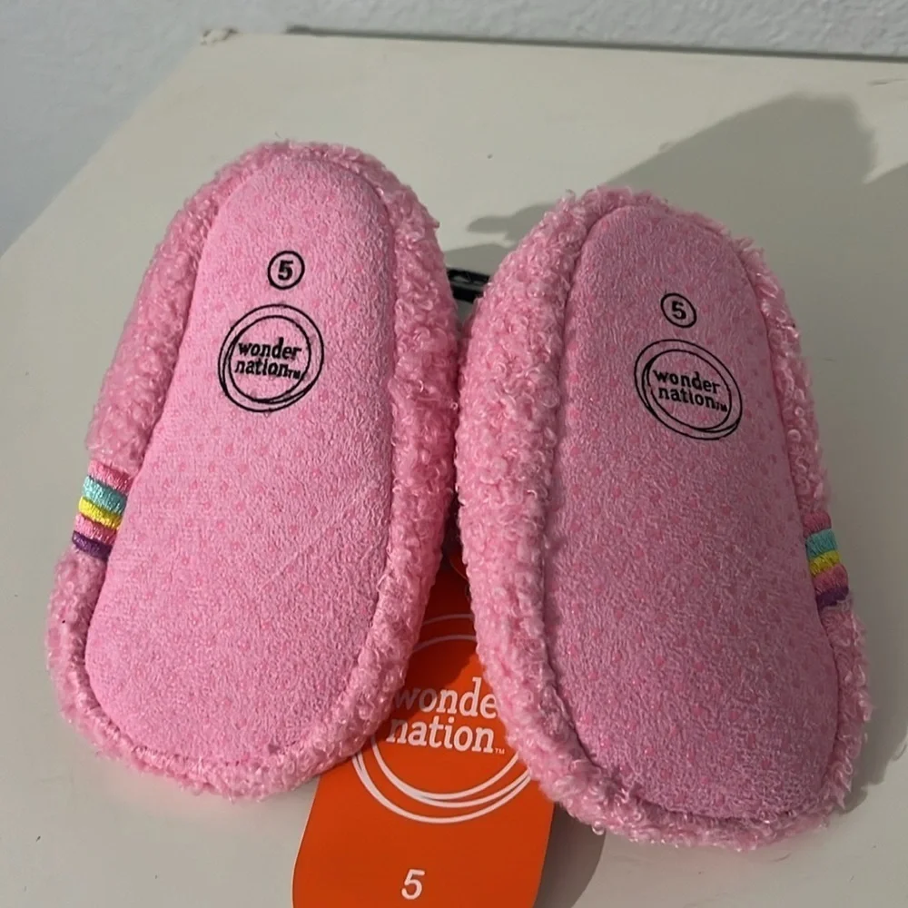 New Wonder Nation Baby Girl’s Rainbow Slippers Size 5